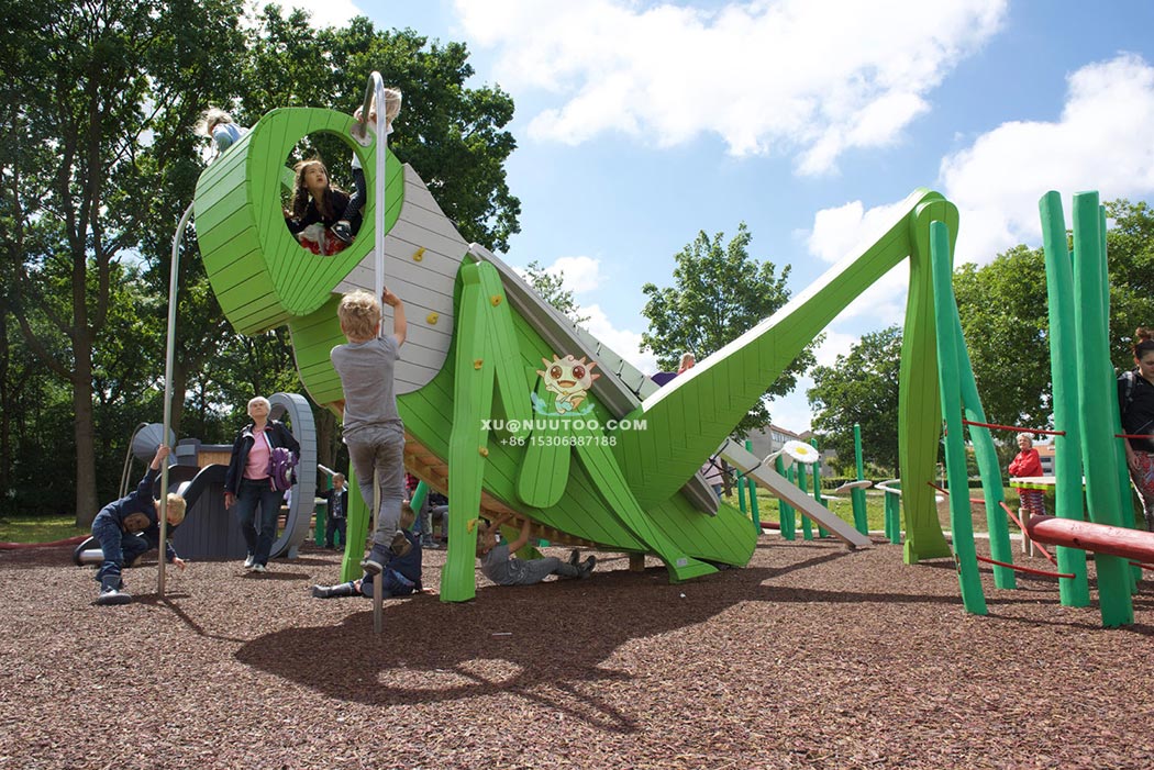 Parque Infantil Saltamontes (4)