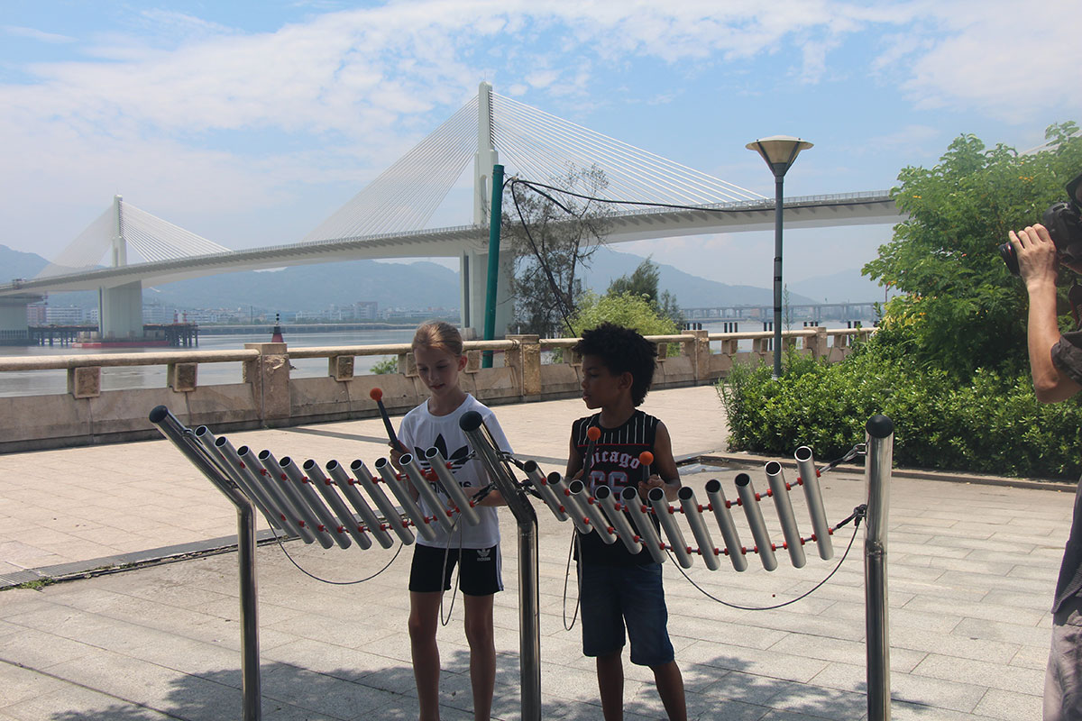 instrumentos musicales al aire libre niños (5)