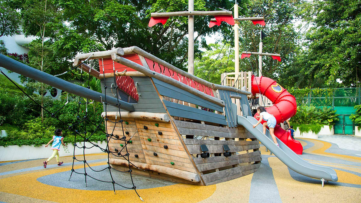 parque infantil de madera con barco pirata (3)